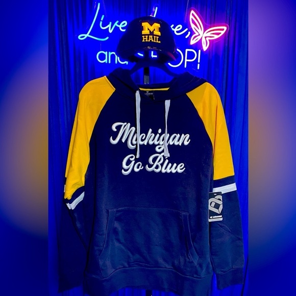 🐺 M: UofM Wolverines Oversized Colorblock Pullover Hoodie, Unisex, NWT 🐺 - Picture 5 of 8